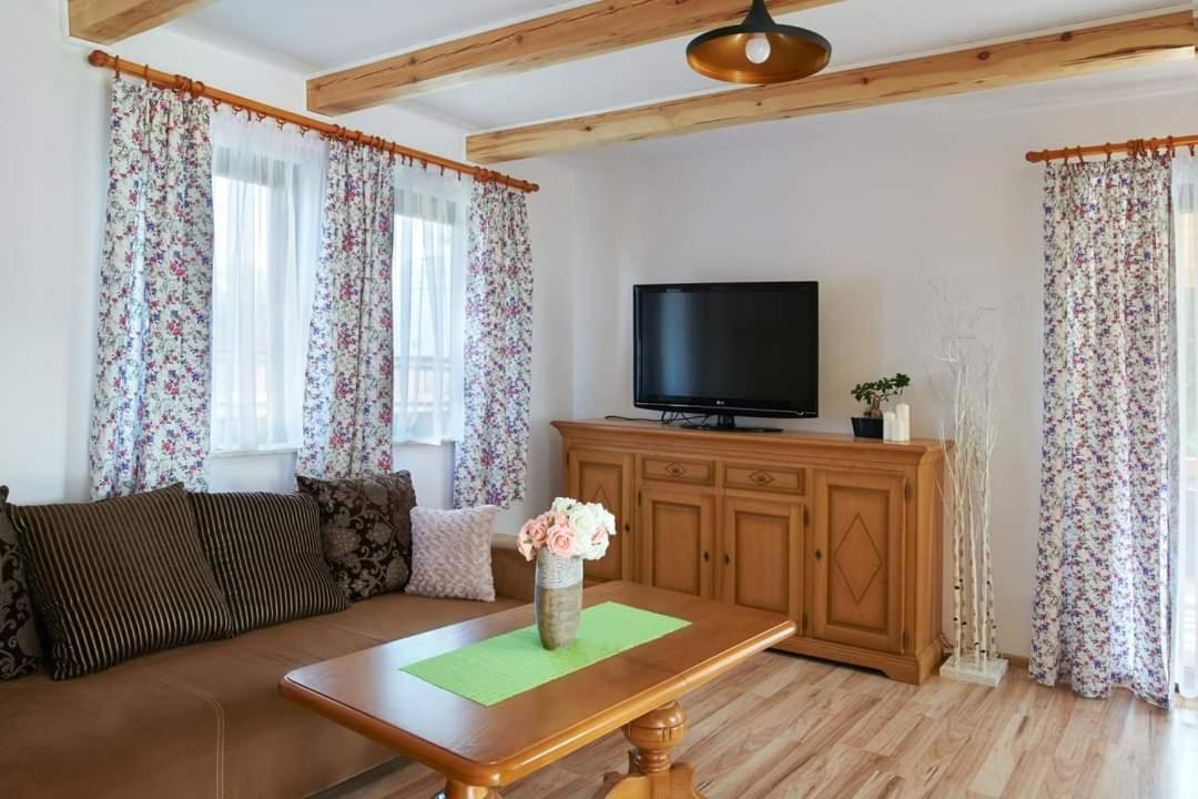 Sosnowy Domek Krasnobród Extérieur photo